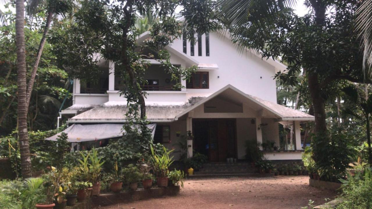 Shruthi'S Aarohi-Nature'S Retreat Mulappilangād Εξωτερικό φωτογραφία